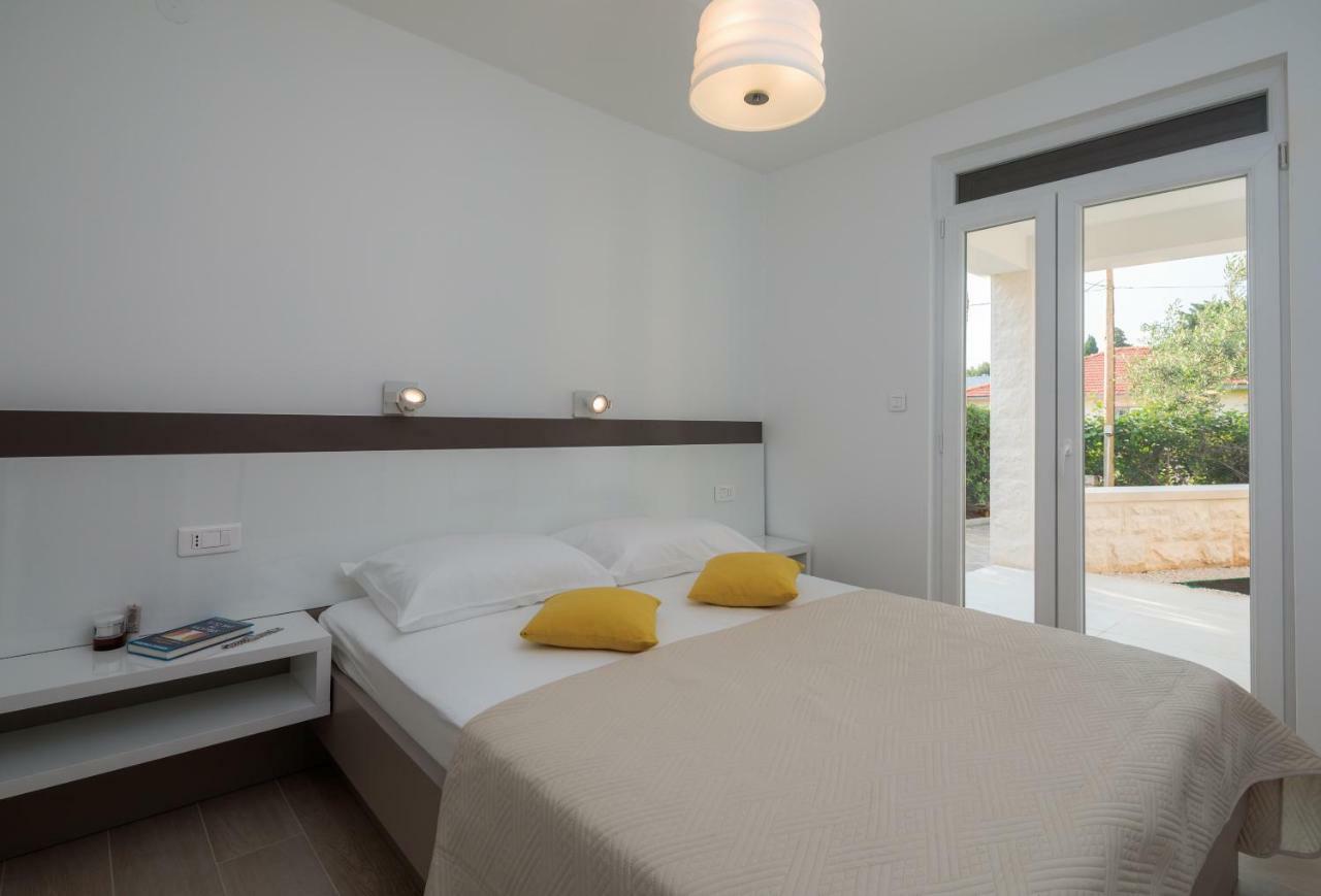 Kos D Apartment Supetar